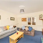 Joivy Gorgeous 2-Bed Flat Near Edinburgh Castle
