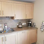 Edinburgh City Deluxe Apartment