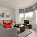 Destiny Scotland - Chisholm Hunter Suites