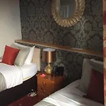 Mayfield Lodge