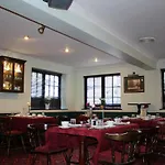 Ardmillan Hotel