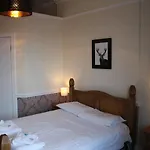 Ardmillan Hotel