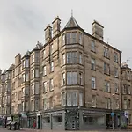 Bruntsfield Place - Beautiful 2 Bed Apartment With Spectacular Views!