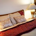 The Traquair Park Residence