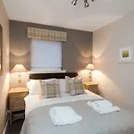 The Botanist Apartment Edinburgh Old Town 2 Bedroom Lift Parking