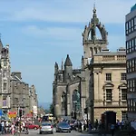 Quiet Home In Heart Of Edinburgh
