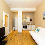 Stylish Apartment Near Royal Mile