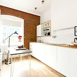Stylish Flat In 1860\'S Listed Building