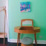 Trendy Leith Walk Apartment