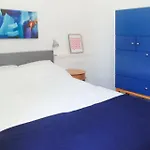 Trendy Leith Walk Apartment