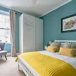 Rose Apartment