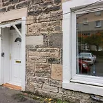 Stead\'S Place, Edinburgh