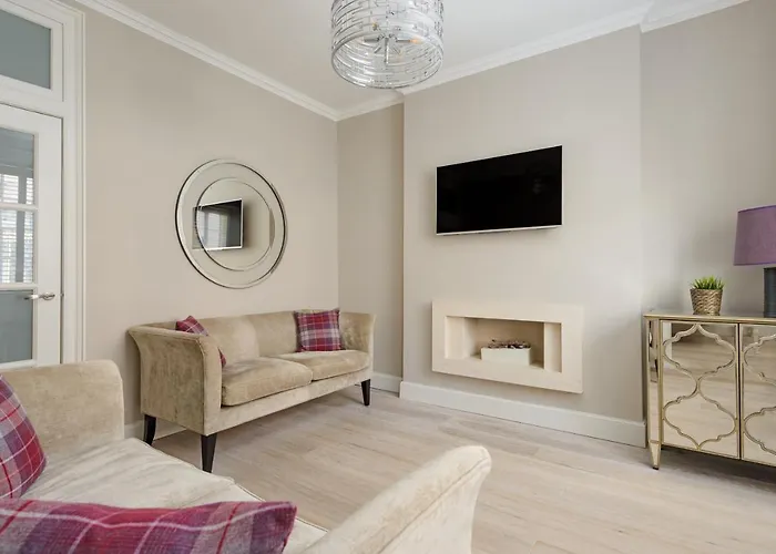 The Rose Street Apartment