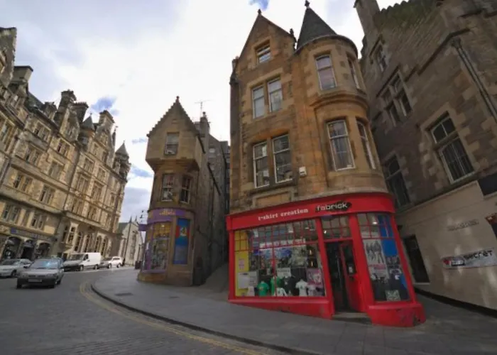 Lovely 1 Bedroom Apartment Near Edinburgh City Centre