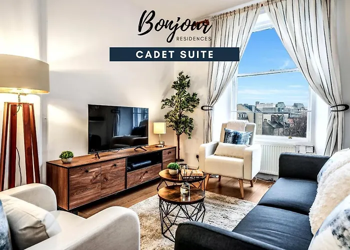 Cosy Grassmarket 2Br-1Ba - Newly Decorated! By Bonjour Residences Edinburgh