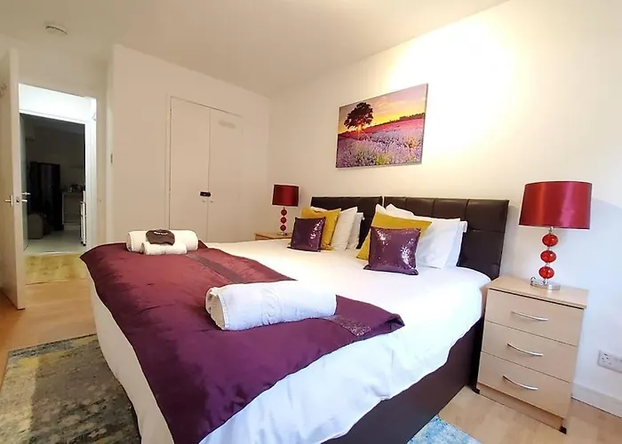 Sleeps 6 On Separate Beds, 4 Smart Tvs, Netflix