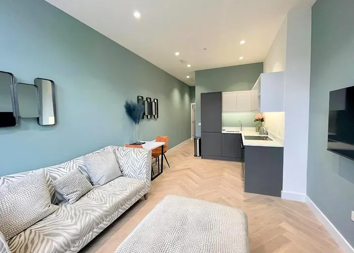 Trendy And Newly Reno\'D 1 Bed Nr The Meadows