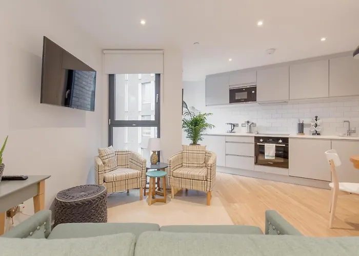 Sophisticated Studio For 2 W/ Edin Castle Views