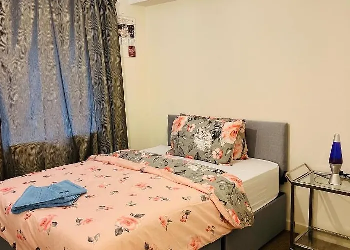 Modern 2Bed 2Bath Ground Floor Apartment