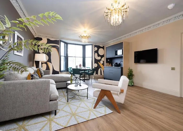 30 Castle Street Deluxe Apartments