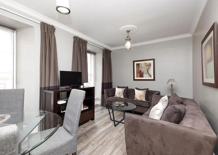 Altido West Nicolson Street Apartments