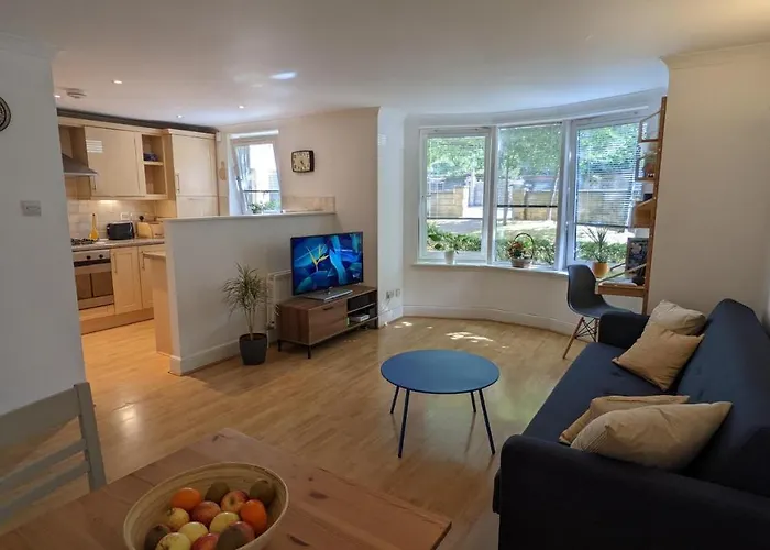 Royal Park Apartment