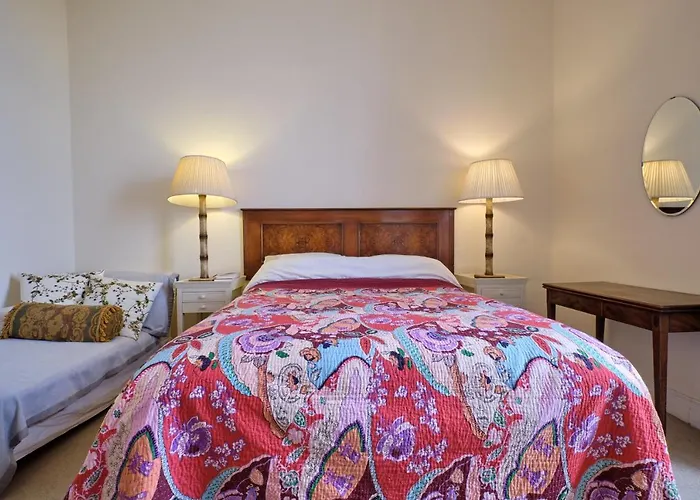 New Town 2Br-1Ba Georgian Flat With Amazing Views
