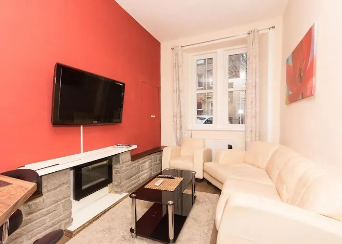 Cozy Apartment By Holyrood Park And Palace!