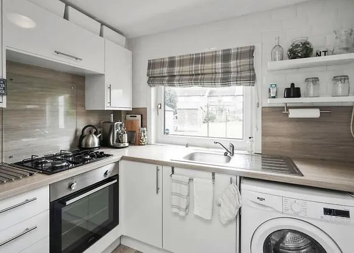 House With Garden And Parking 15 Min To City Center