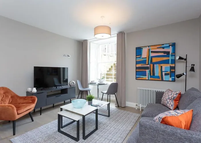 Dragon Suites - Edinburgh City Centre 1 Bed Apartment