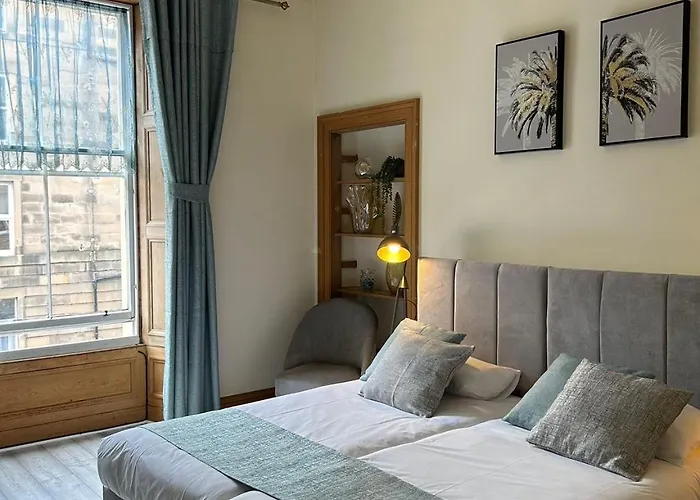 Newington Accommodation