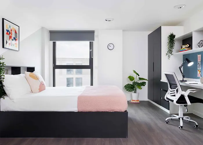 Joivy Trendy Aparthotel Units In Westfield-Adults Only