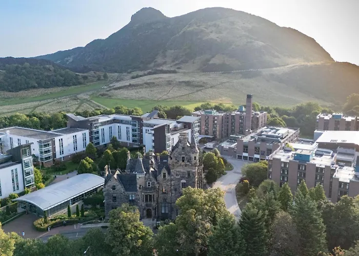 Summer Stays At The University Of Edinburgh