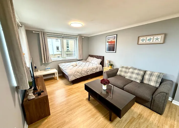 Pilrig Heights Apartment - Central - Free Parking & Fast Wifi