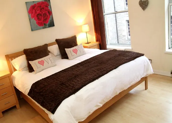 Blackfriars Apartment
