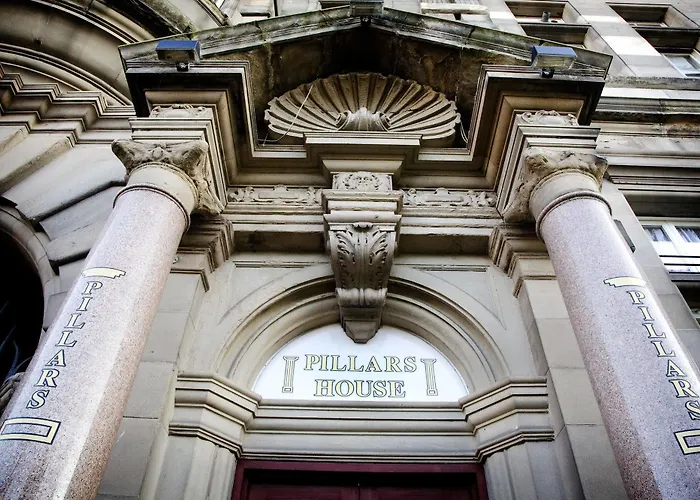 Pillars House