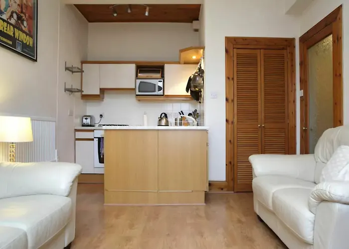 1 Bedroom Apartment Near Royal Mile