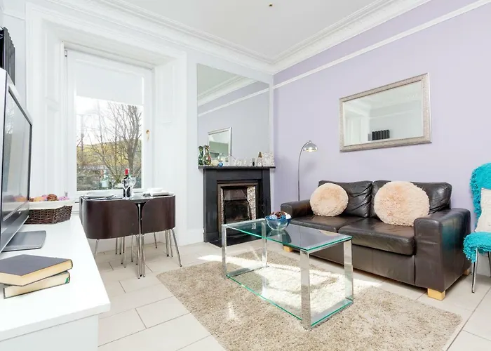 Edinburgh Near Centre Luxury Apartment