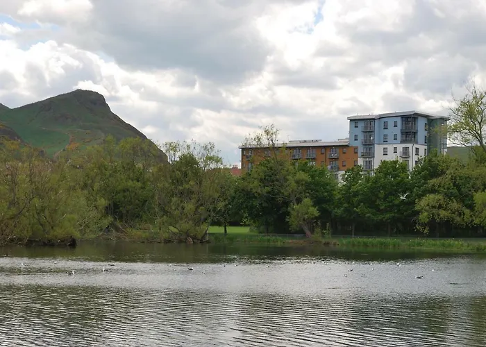 Lochend Park View Apartment