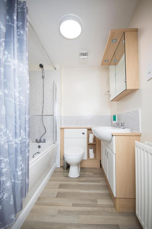 Lochend Serviced * Edinburgh