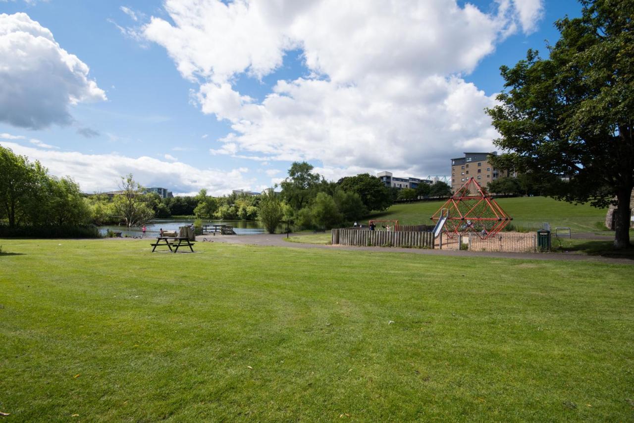 Lochend Serviced * Edinburgh
