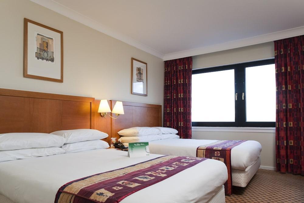 Hotel Holiday Express City West By Ihg