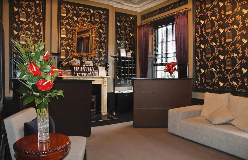 Ballantrae Albany Hotel