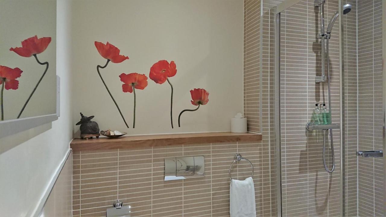 Violet Bank New Town Apartment EDI