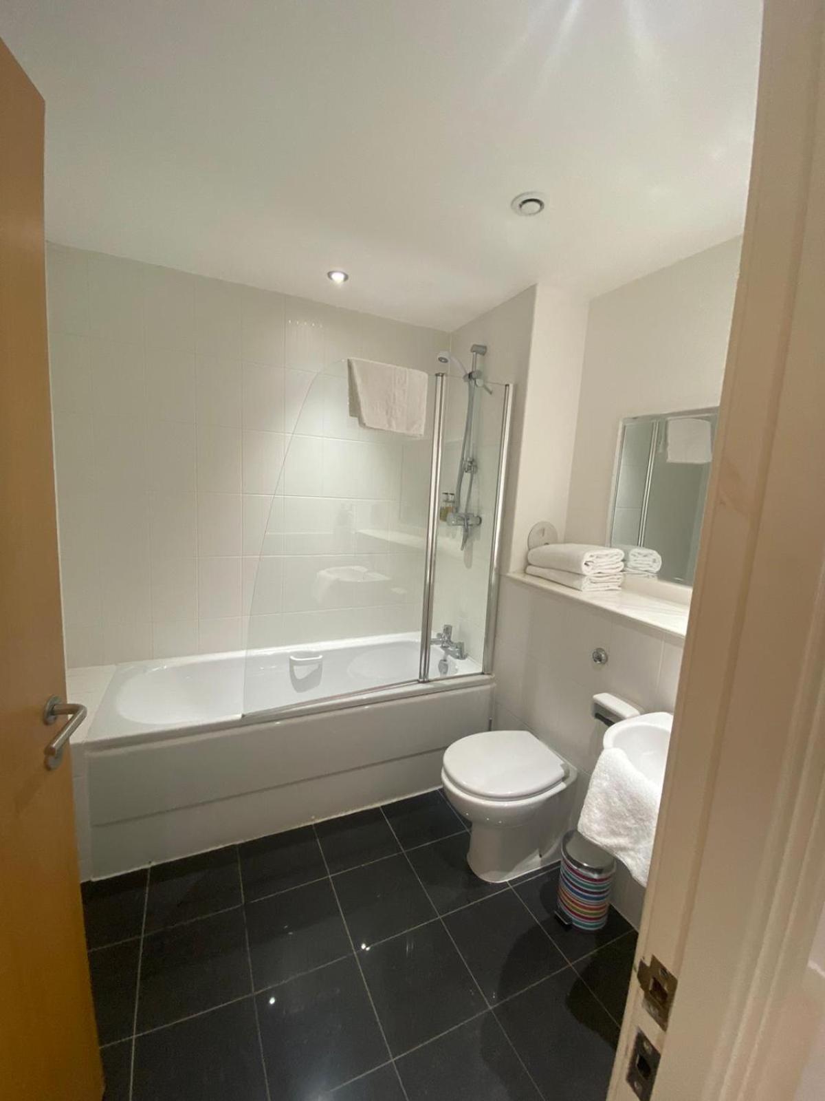 Apartment Grand Harbour EDI