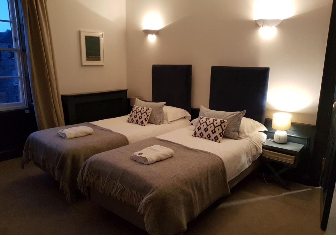 Thistle City Centre Apartment