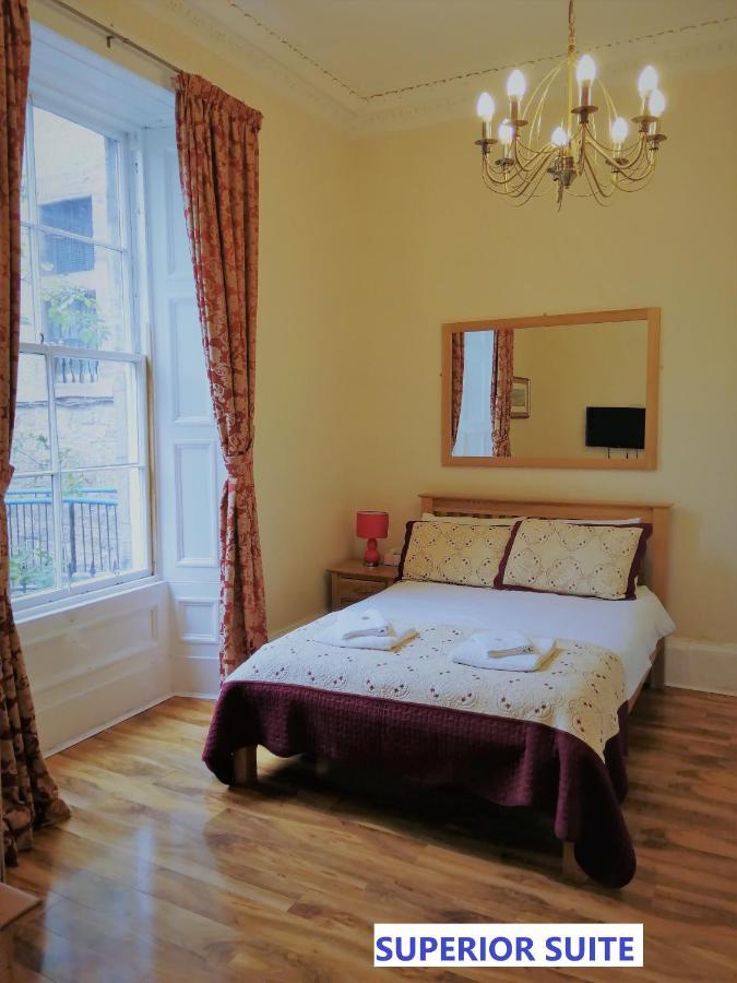 Aparthotel Edinburgh City Suites 4*
