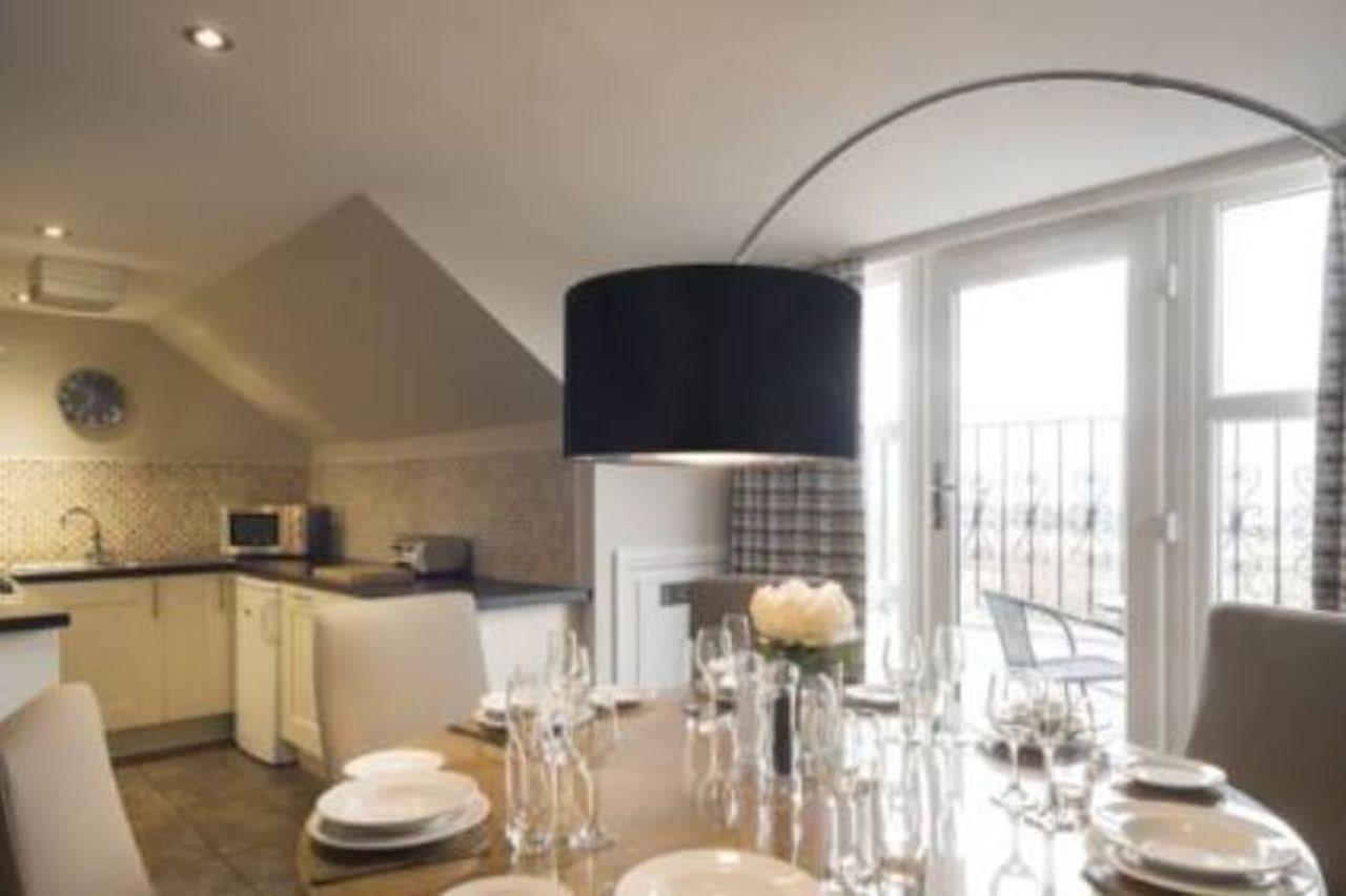 Fountain Court - Royal Garden 4*