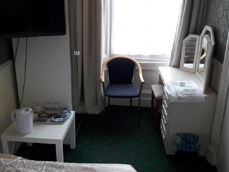 Capital House 3*