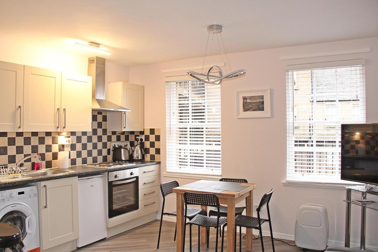 Cosy Castle Apartment Edinburgh